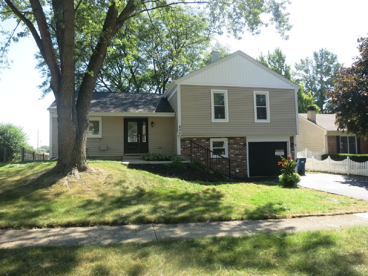 Homes Rented Brookfarm Bartlett Illinois, 805 Sheridan