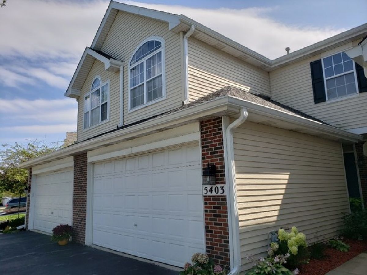 Elizabeth Place Rolling Meadows IL, Townhomes For Sale & For Rent