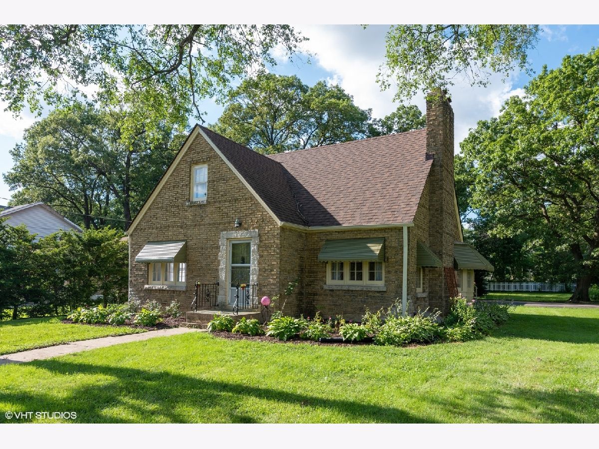 Homes & Condominiums Sold Lords Park Elgin Illinois, 844 Bode