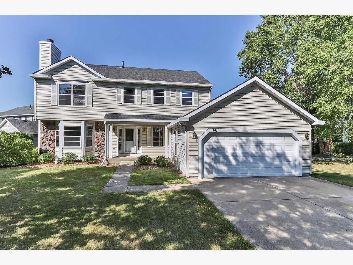 Homes Sold Surrey Meadows Streamwood Illinois, 40 Larkspur