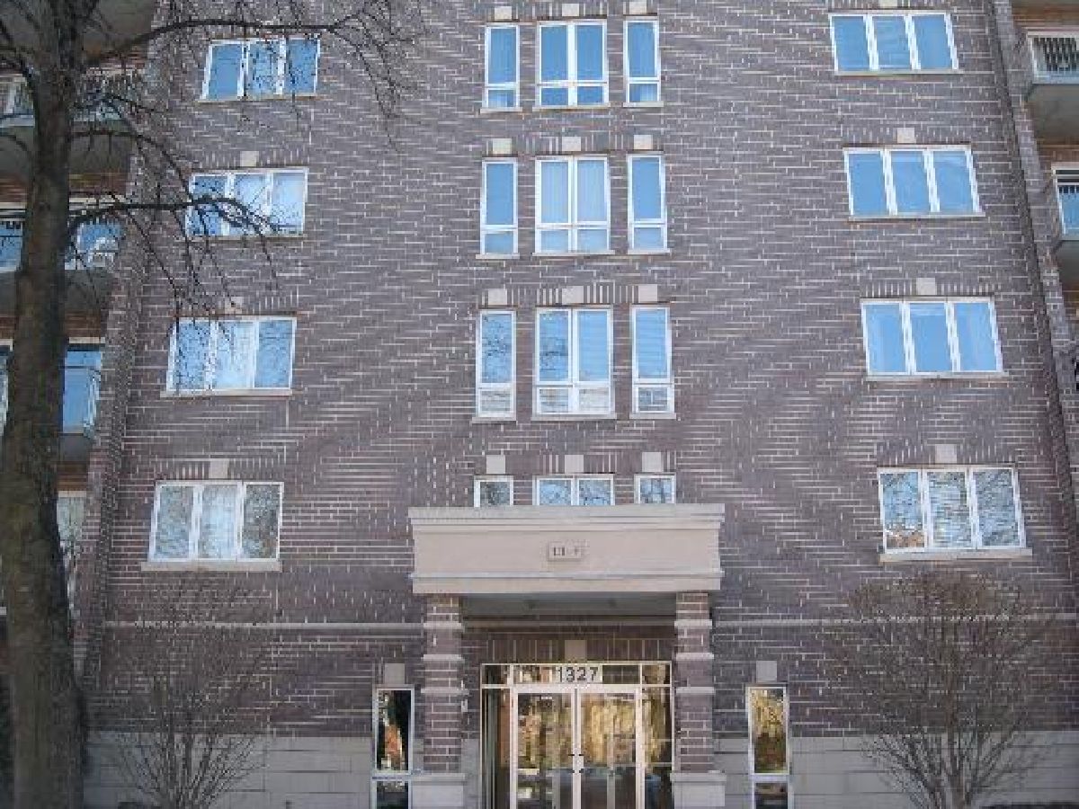 Condominiums Rented Park Place Des Plaines Illinois, 1327 Brown