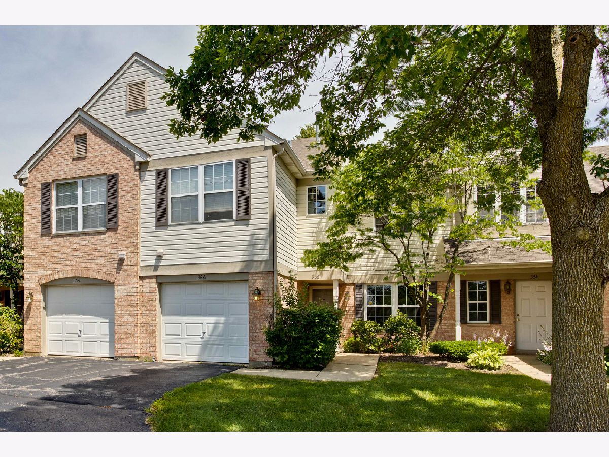 Condominiums Sold Spring Ridge Condominiums Crystal Lake Illinois, 366 Crystal Ridge