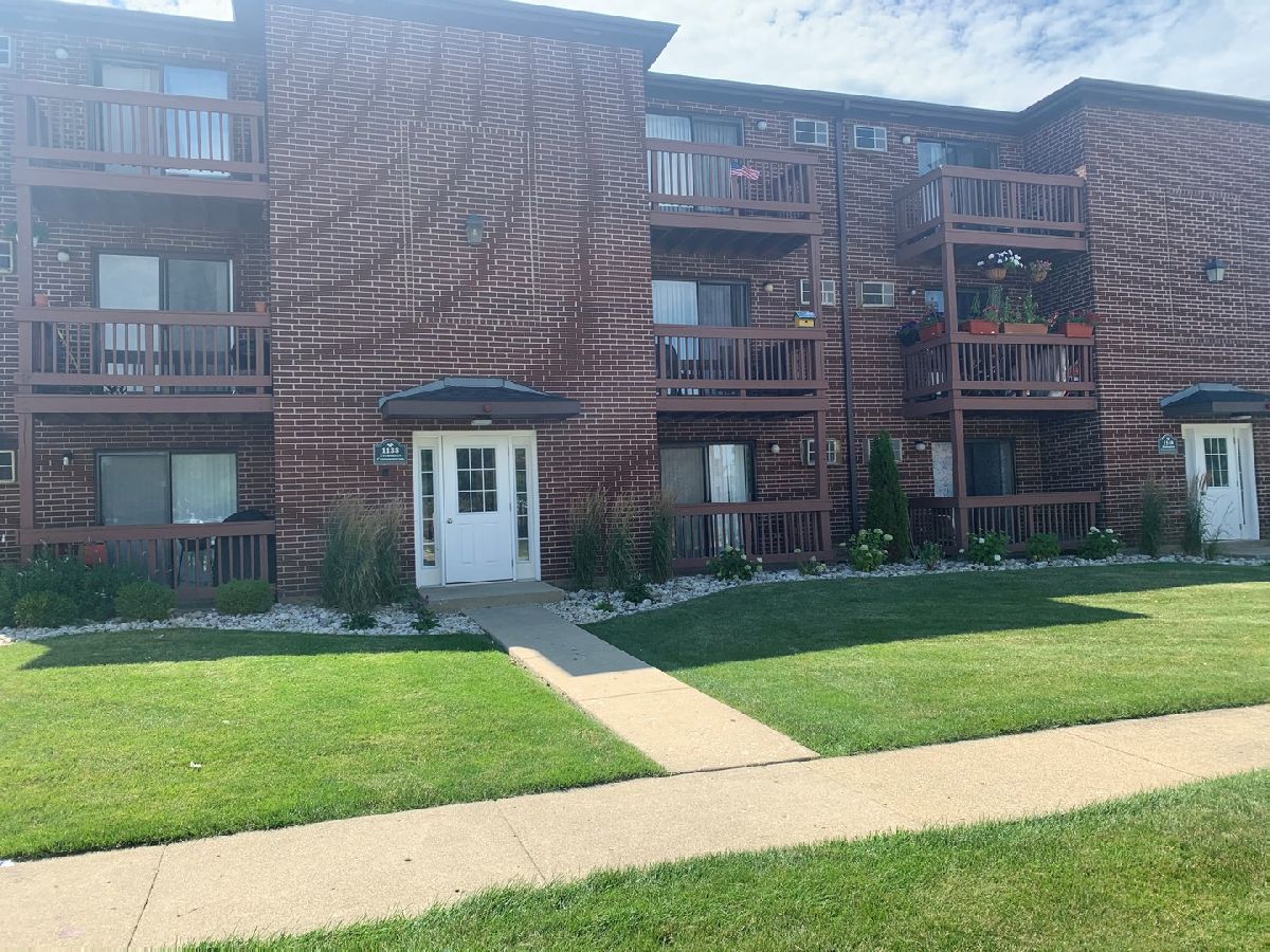 Condominiums Rented Evergreen Condominiums Glendale Heights Illinois, 1138 Cedar
