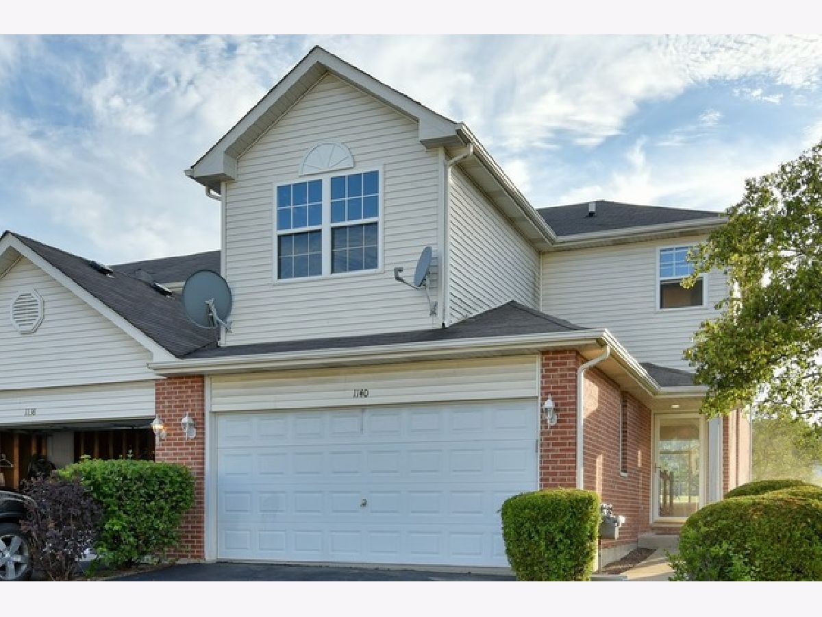 Townhomes & Condos & Homes Sold Greenbriar Glendale Heights Illinois, 1140 Coventry