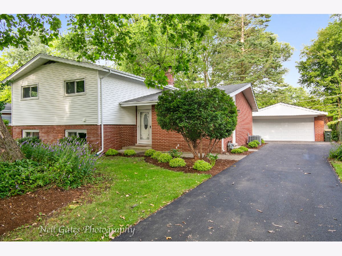 Homes Sold Windsor Heights Arlington Heights Illinois, 306 Carlyle