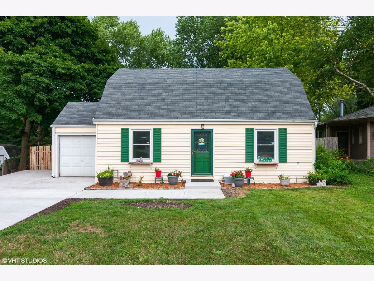 Homes Sold Colonial Village Batavia Illinois, 1265 Brandywine