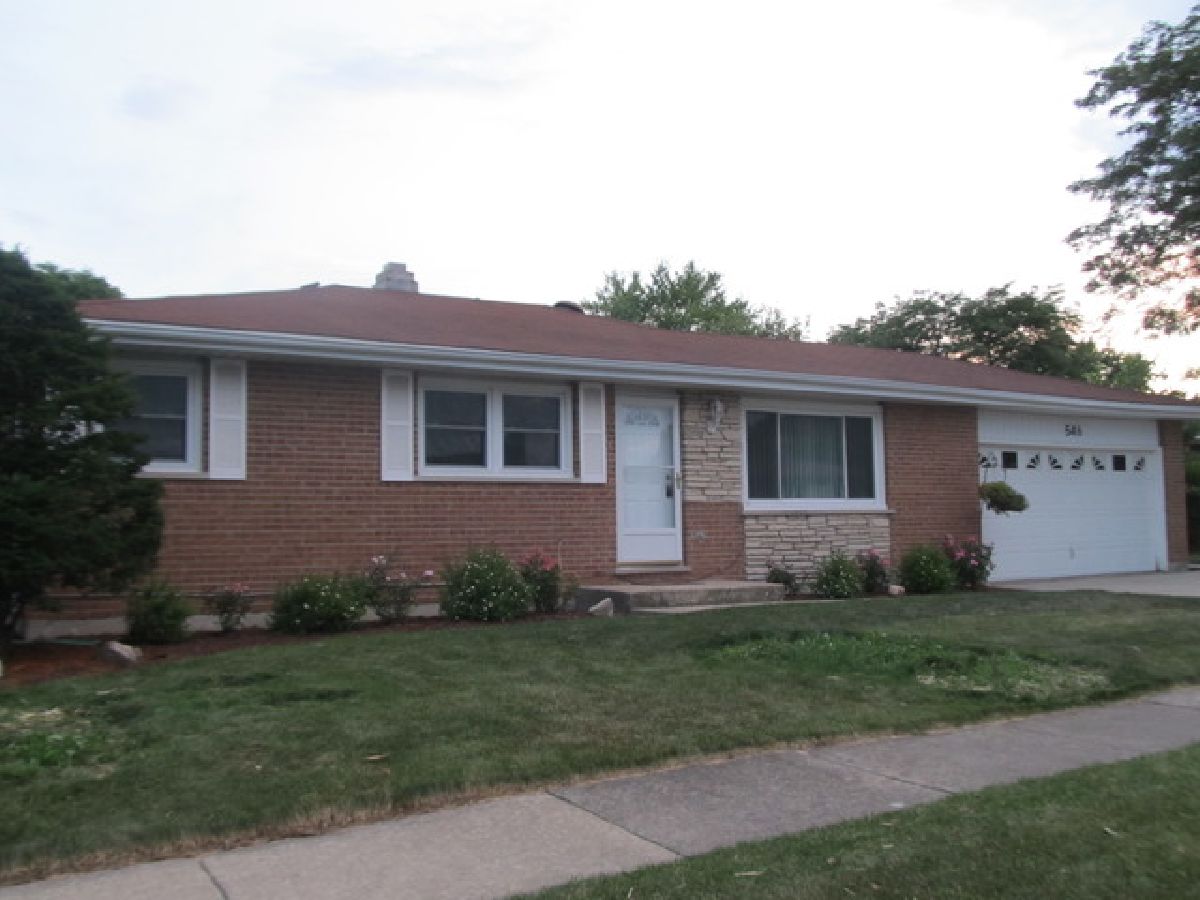 Homes & Condominiums Rented Western Trails Carol Stream Illinois, 546 Fawn