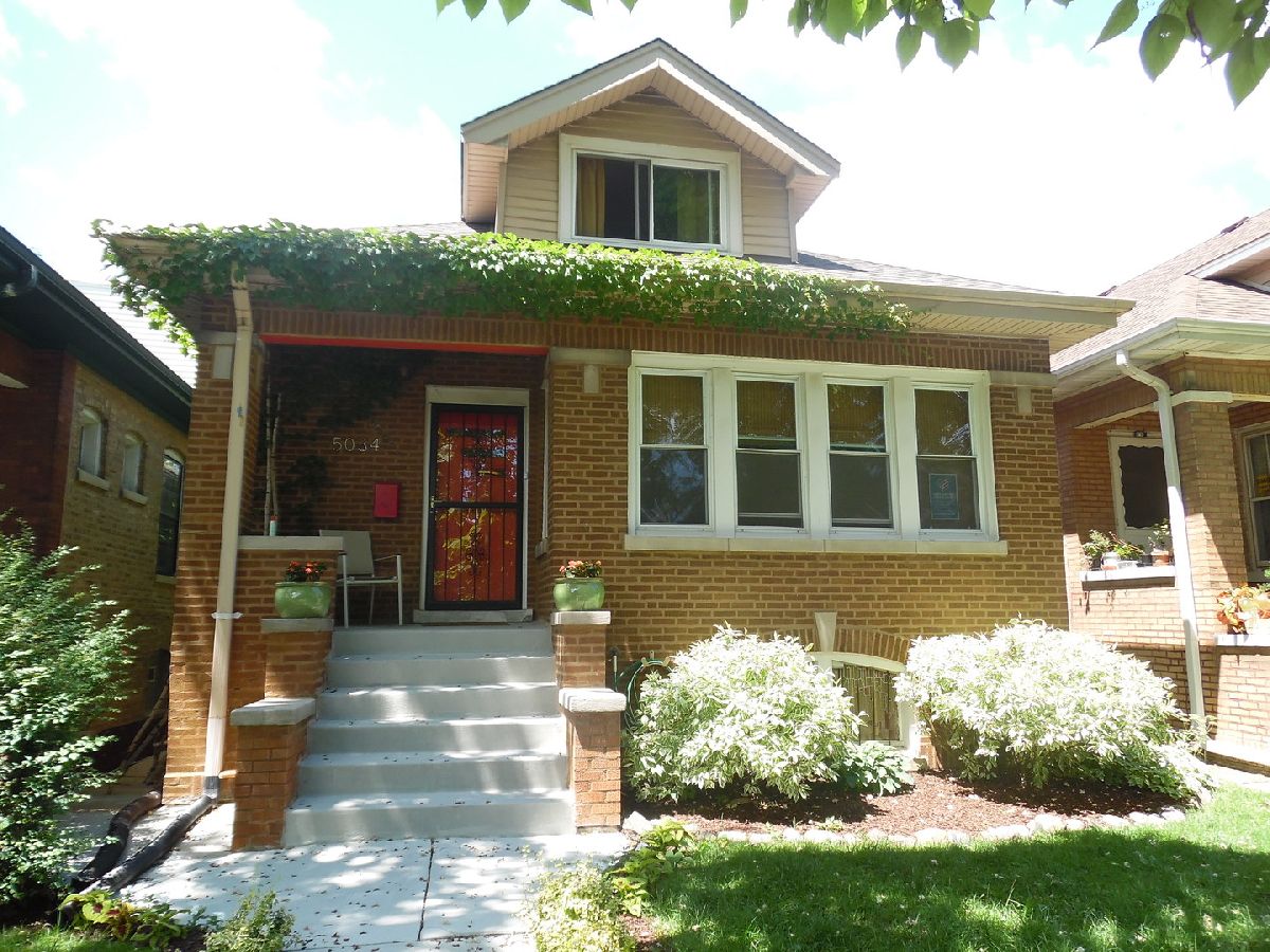 Condominiums & Homes Sold Albany Park Commons Chicago Illinois, 5034 Monticello