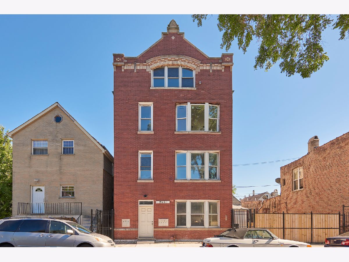 Little Village Chicago IL, Homes & Condos & Townhomes For Sale & For