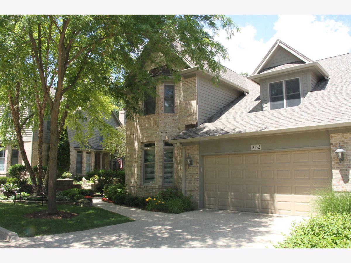 Townhomes Sold Oak Crest St Charles Illinois, 1032 Crestwood