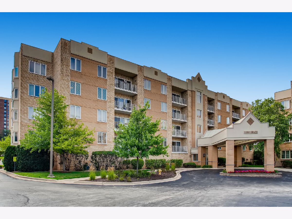 Condominiums & Homes Rented Liberty Square Lombard Illinois, 2250 Grace