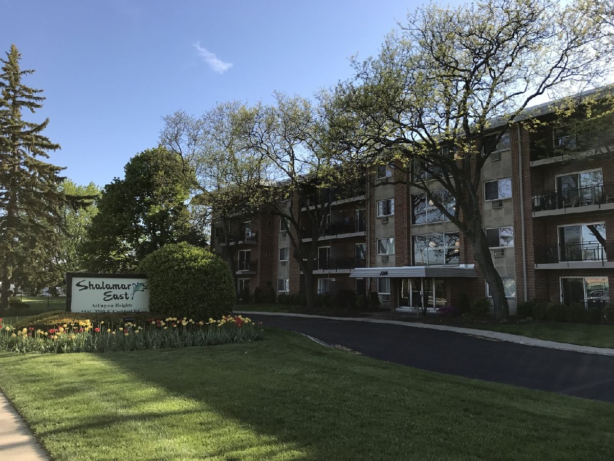 Condominiums Rented Shalamar Arlington Heights Illinois, 2210 Goebbert