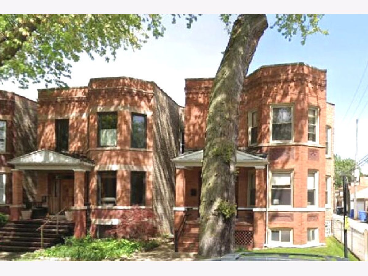 Homes & Condominiums Rented St Bens Chicago Illinois, 3615 Oakley