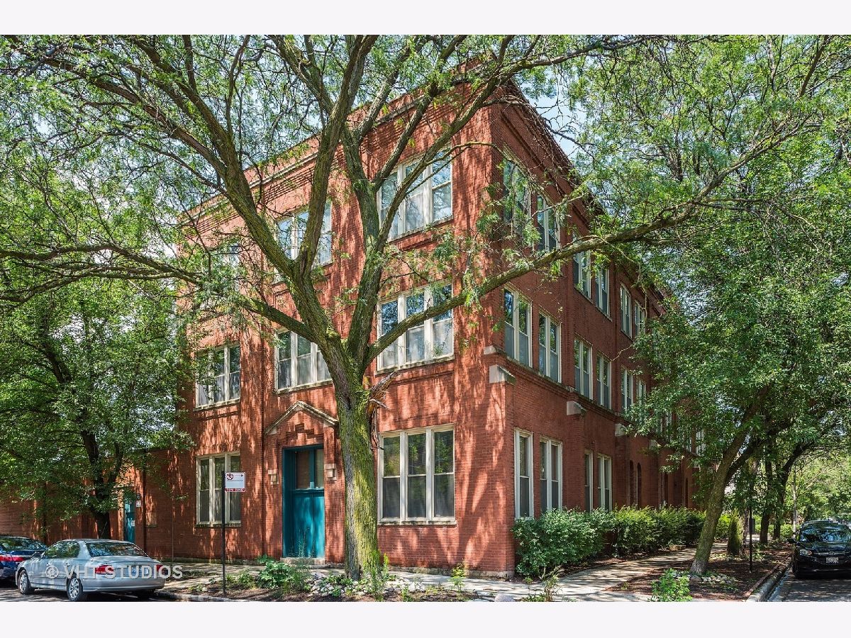 Condominiums Rented Wheelworks Lofts Chicago Illinois, 2510 Wayne