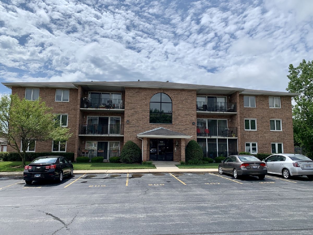 Condominiums Sold Oak Meadows Oak Forest Illinois, 5620 158th