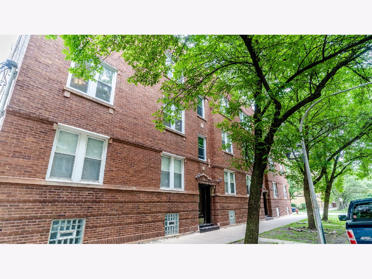 Condominiums & Homes Sold Horner Park Chicago Illinois, 2908 Cullom