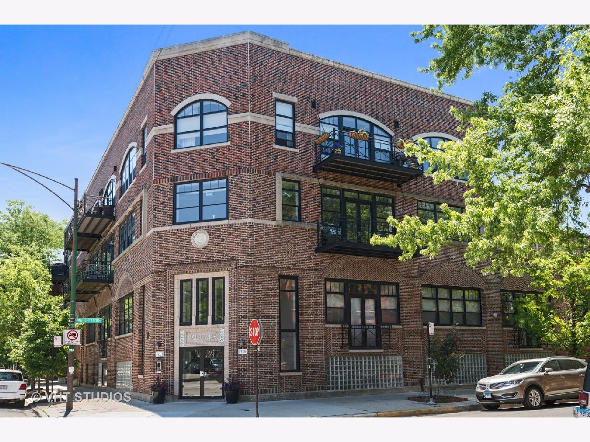 Condominiums Sold Gaertner Residences Chicago Illinois, 1201 Wrightwood