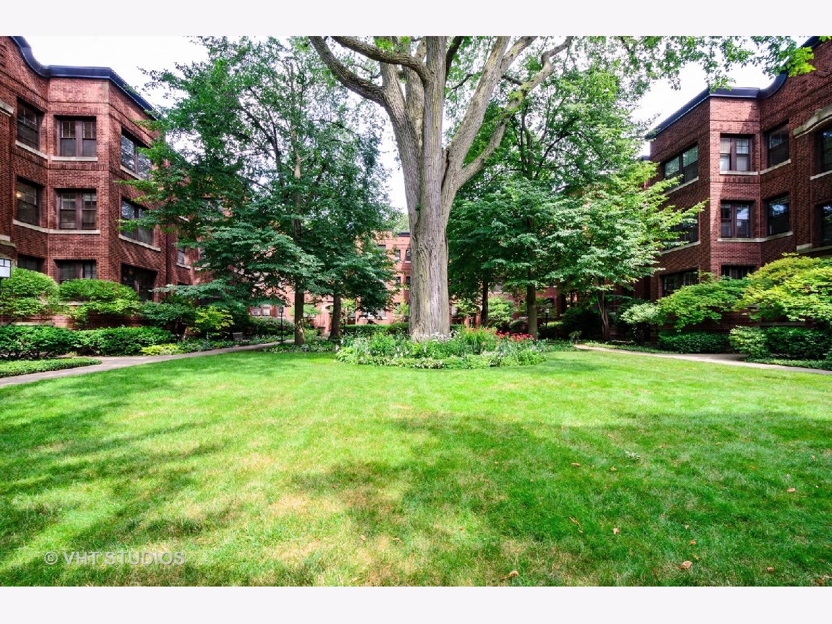 Condominiums Sold Maple Court Evanston Illinois, 1119 Maple