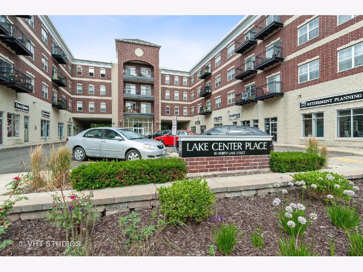 Condominiums Sold Lake Center Place Grayslake Illinois, 10 Lake