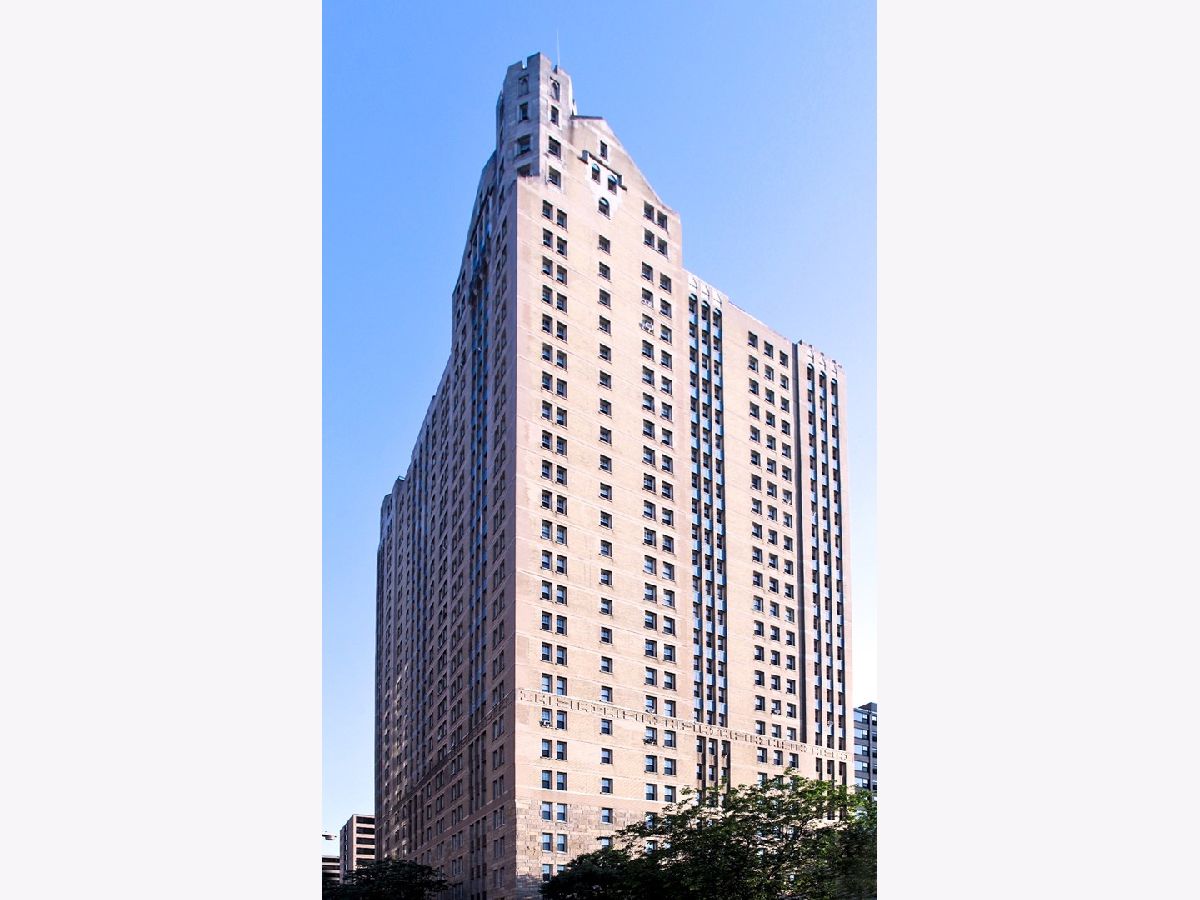 Condominiums Sold 5000 East End Building Chicago Illinois, 5000 East End