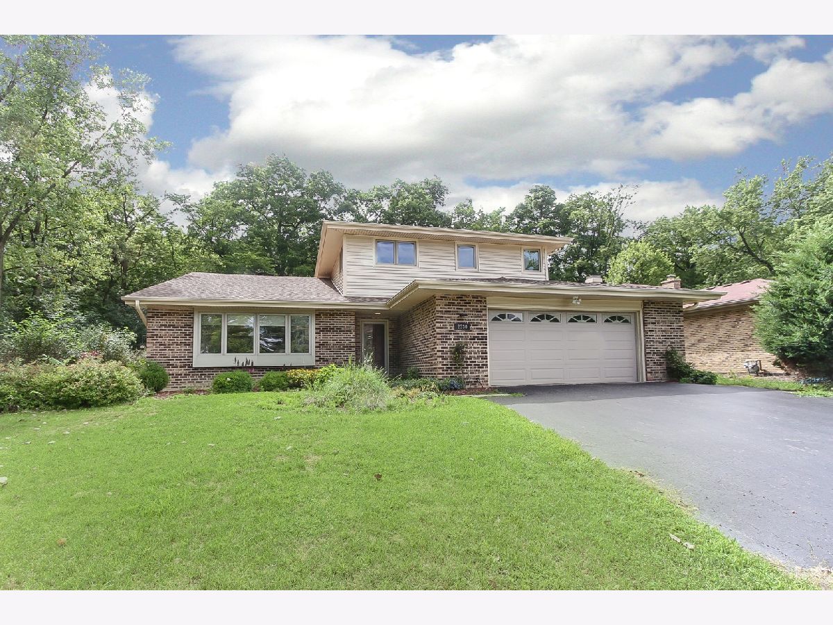 Homes & Condos & Townhomes Sold Brentwood Estates Palatine Illinois, 2330 Westwood