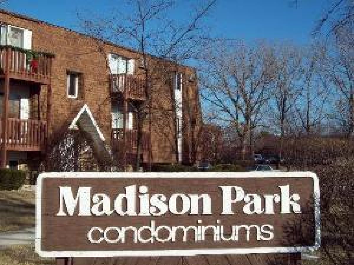 Condominiums Sold Madison Park Joliet Illinois, 220 Madison