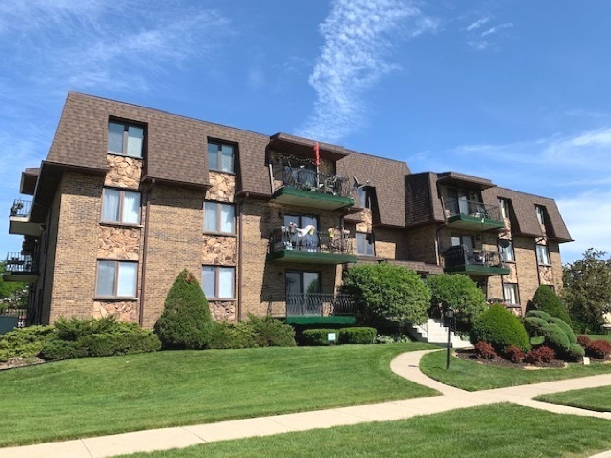 Condominiums Sold Connemara Oak Lawn Illinois, 10445 Mansfield