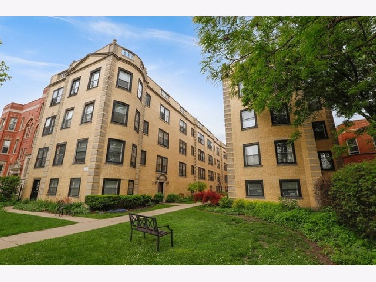 Condos & Townhomes Sold Logan Circle Chicago Illinois, 2540 Kedzie