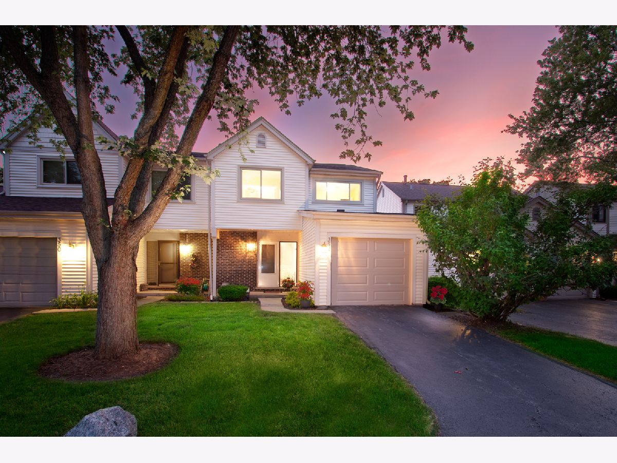 Townhomes & Homes Sold Forest Knoll Palatine Illinois, 352 Forest Knoll