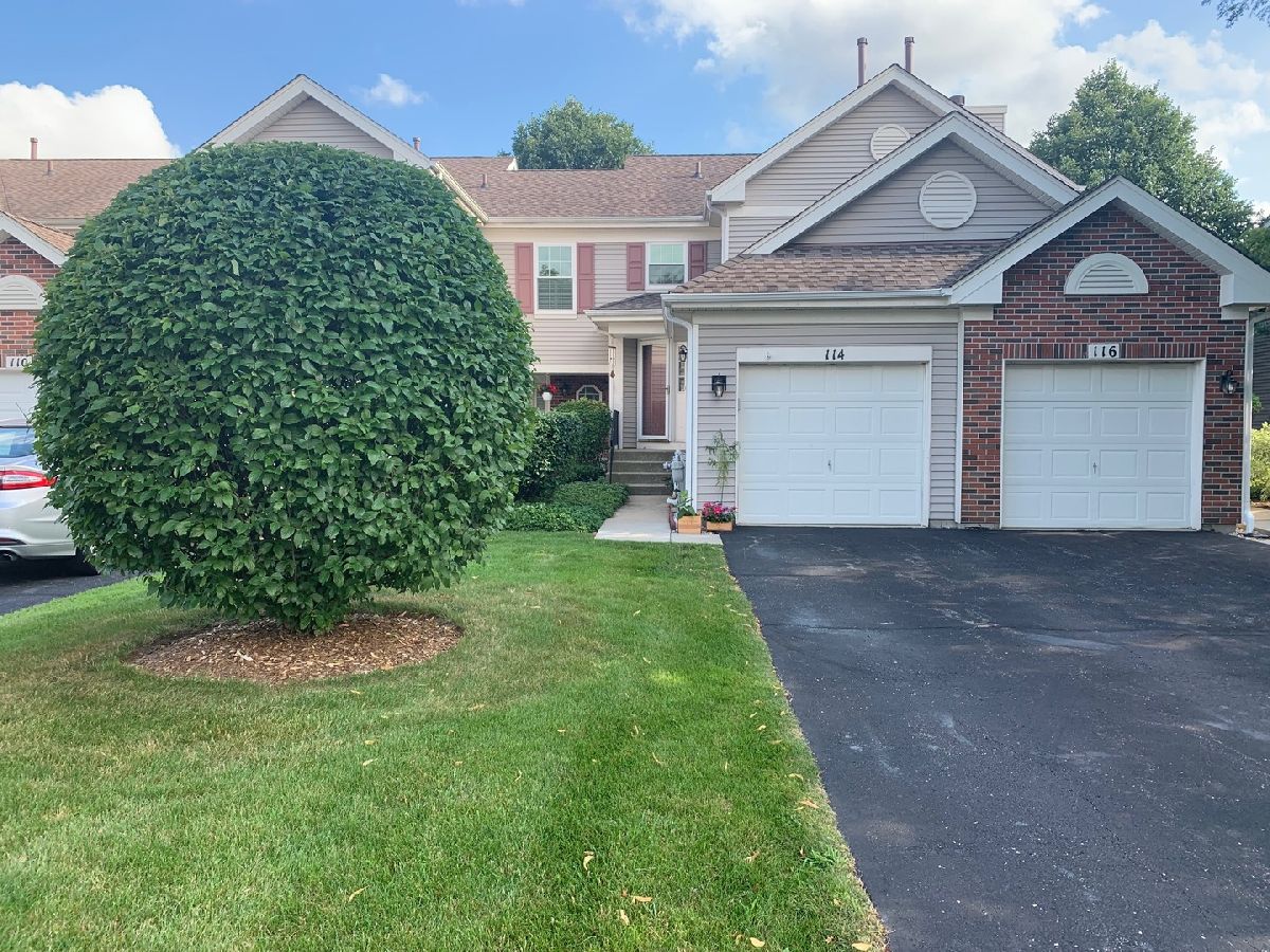 Millers Station Mount Prospect IL, Townhomes & Condos & Homes For Sale