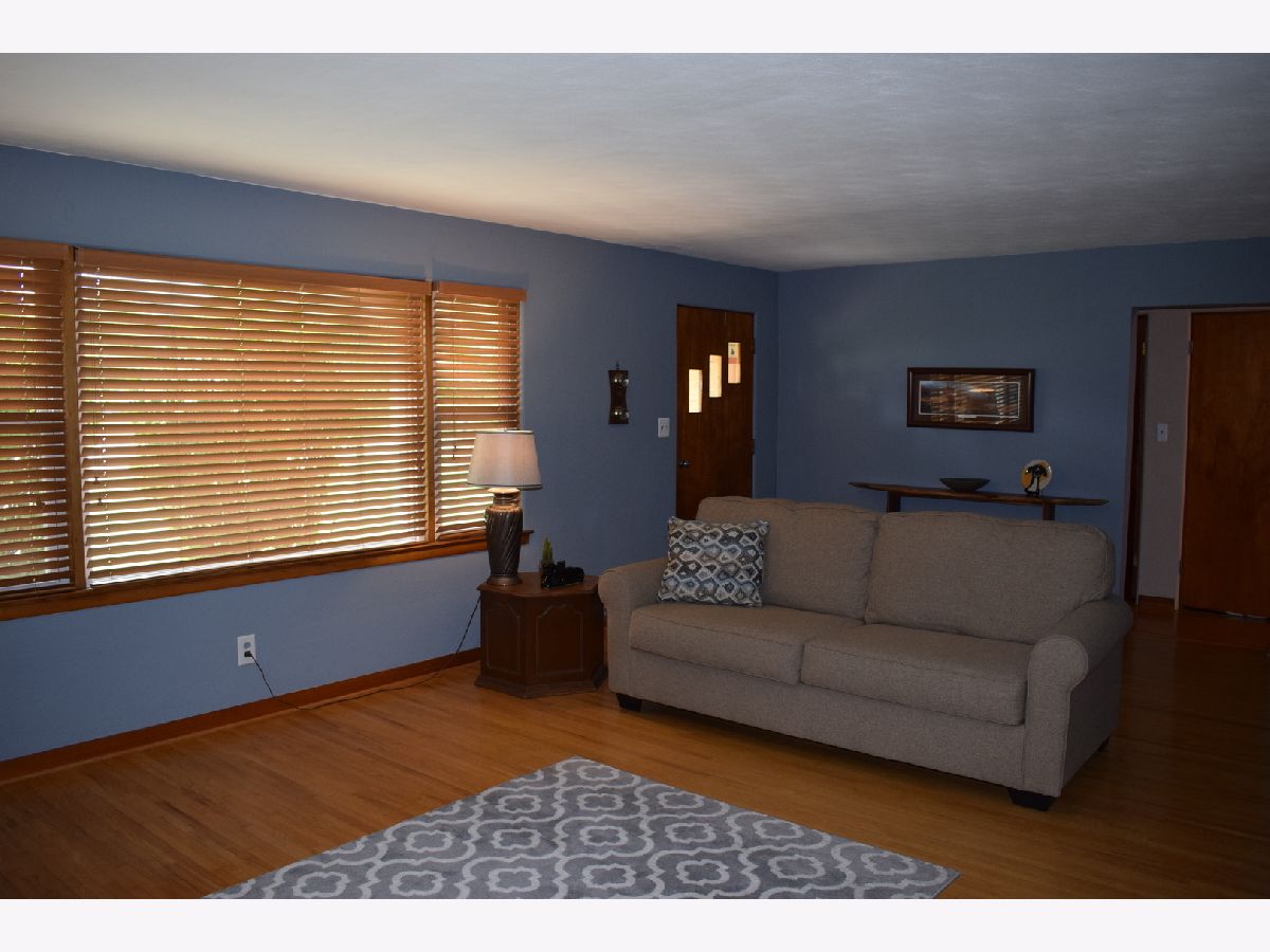 Homes Sold Pinecrest Joliet Illinois, 3308 Essington