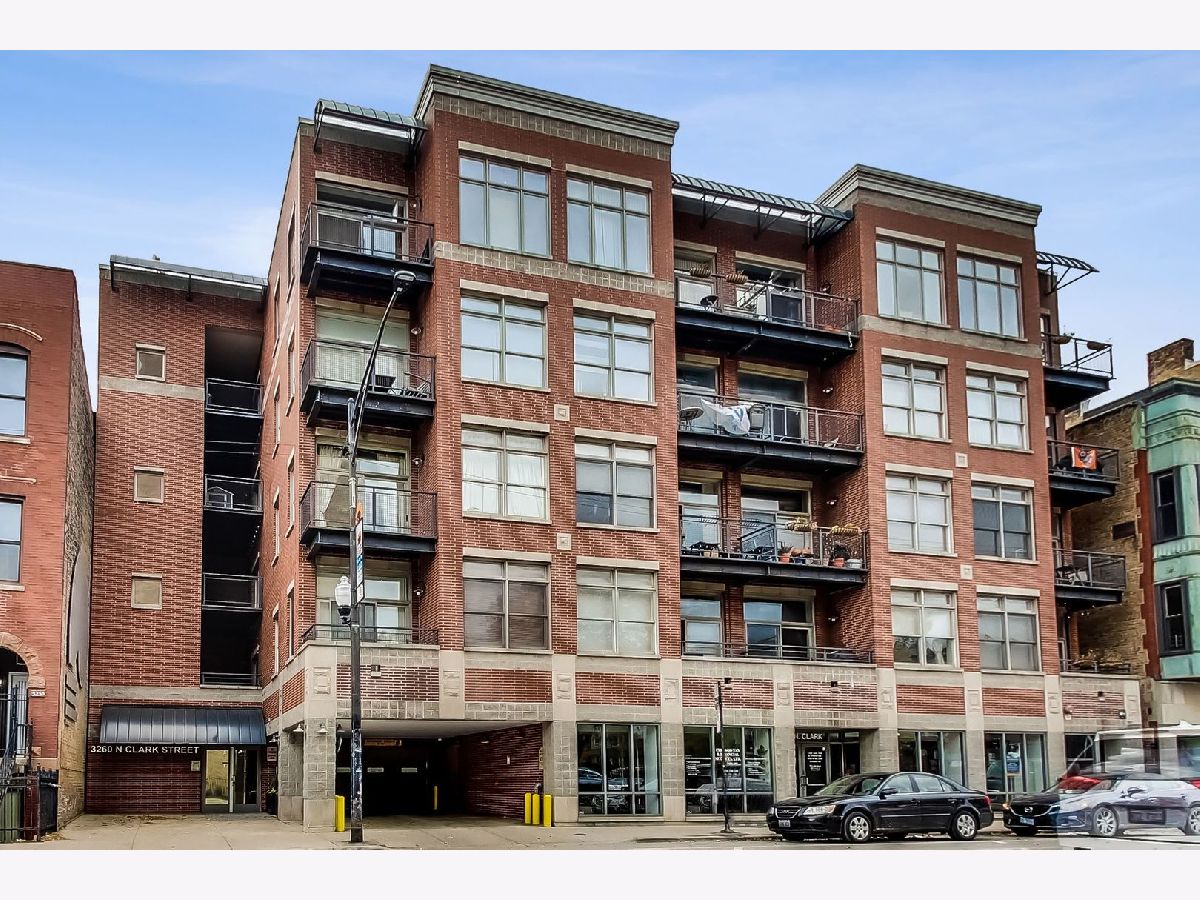 Condominiums Sold Clarksville Station Chicago Illinois, 3260 Clark