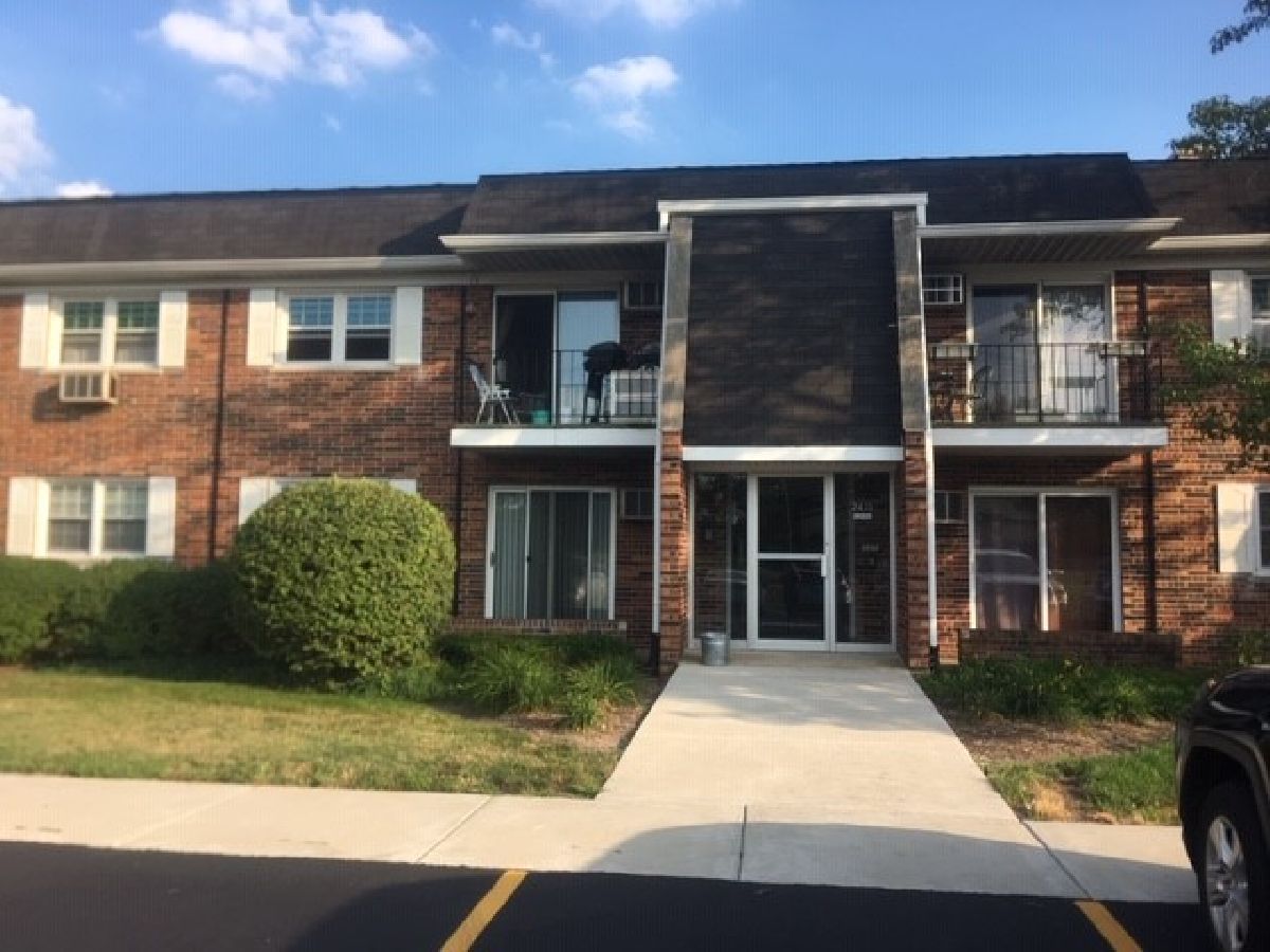 Condominiums Sold Fairway Grove Downers Grove Illinois, 2411 Ogden