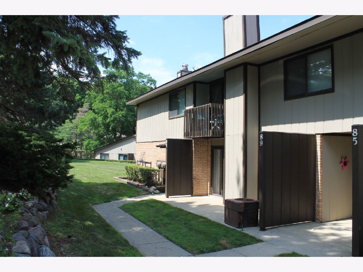 Townhomes Sold Woodhills Bay Colony Ii Fox Lake Illinois, 89 Woodhills Bay