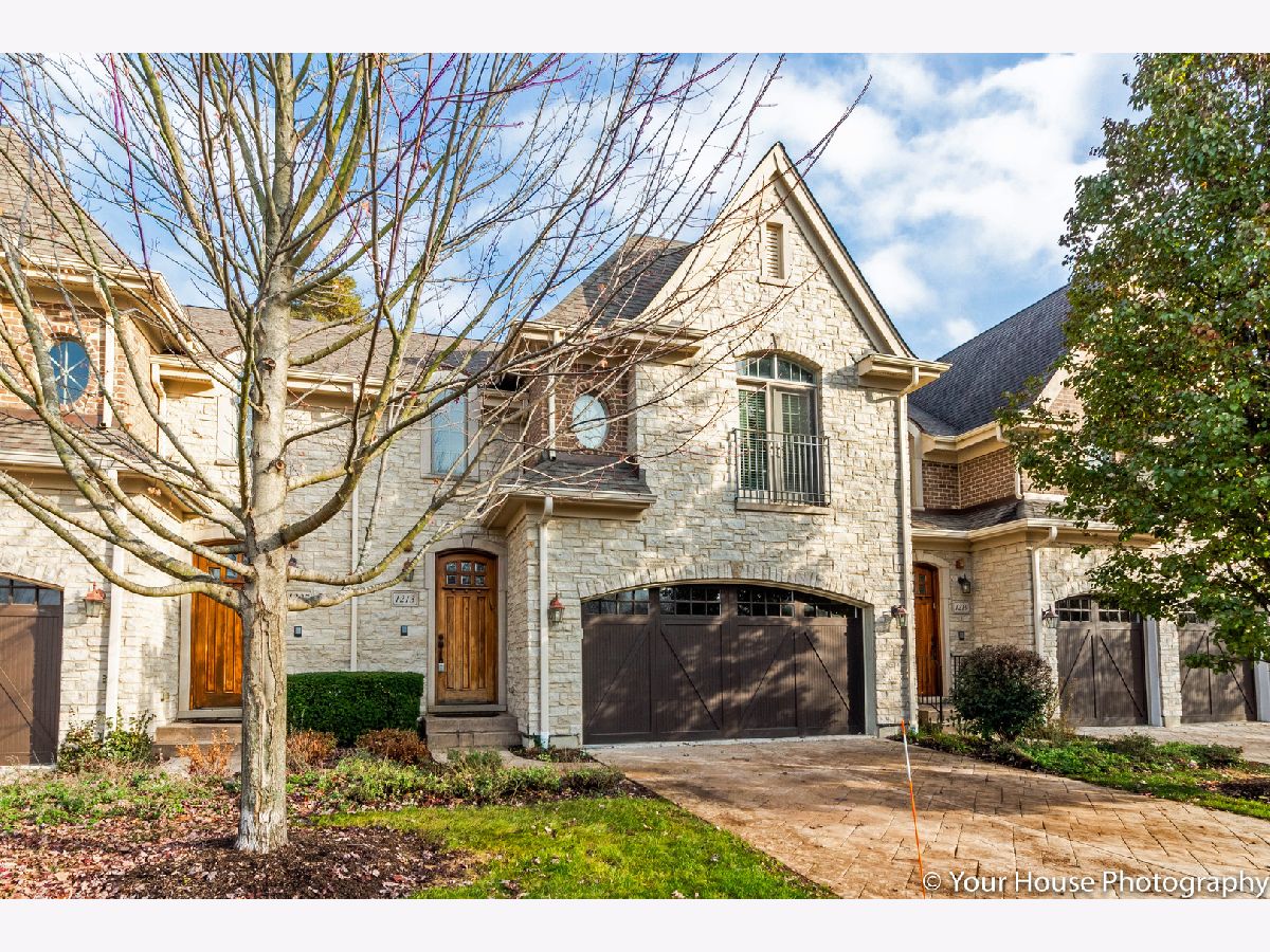 Townhomes Sold River Glen Vernon Hills Illinois, 1213 Caroline