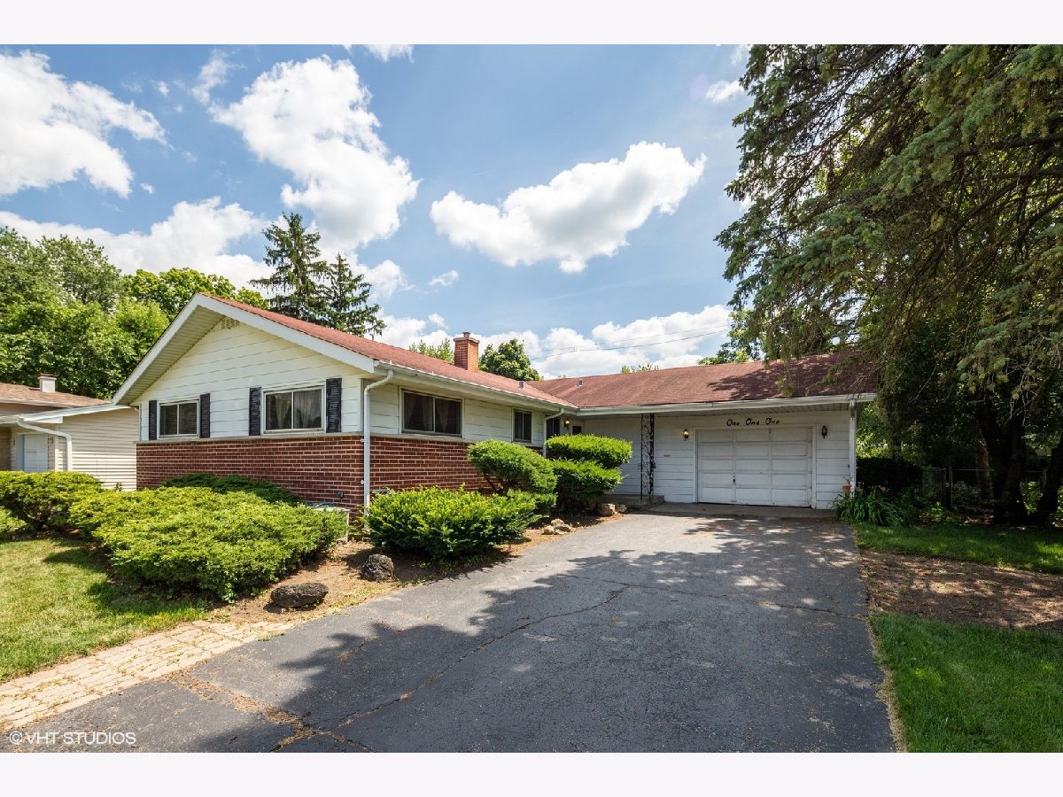 Homes Sold Oak Glenn Bartlett Illinois, 111 Oak Glen