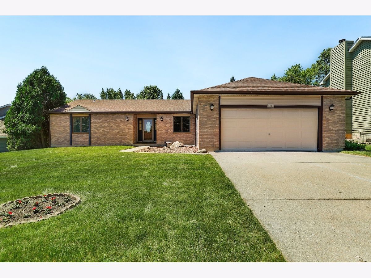Homes & Condos & Townhomes Sold Midlane Country Club Wadsworth Illinois, 3240 Mini