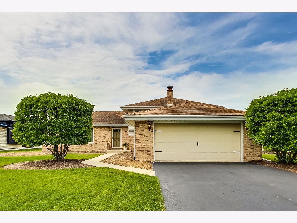 Homes Sold Pinewood East Orland Park Illinois, 11631 Pineview