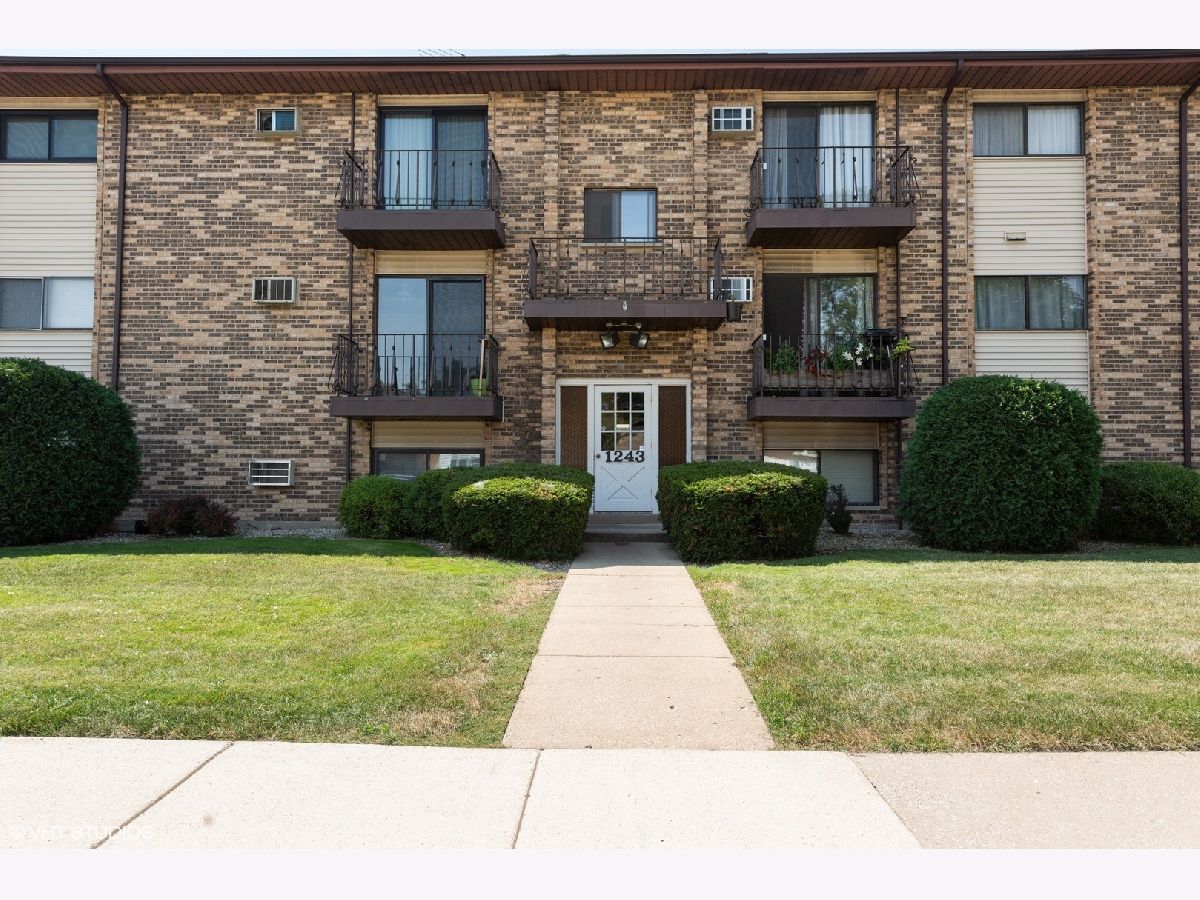 Condominiums Sold Brownstone Manor Des Plaines Illinois, 1243 Brown
