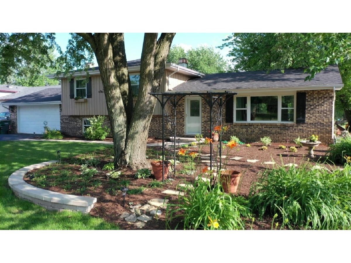 Homes Sold Shell Lake Estates Naperville Illinois, 29W169 Spring Lake