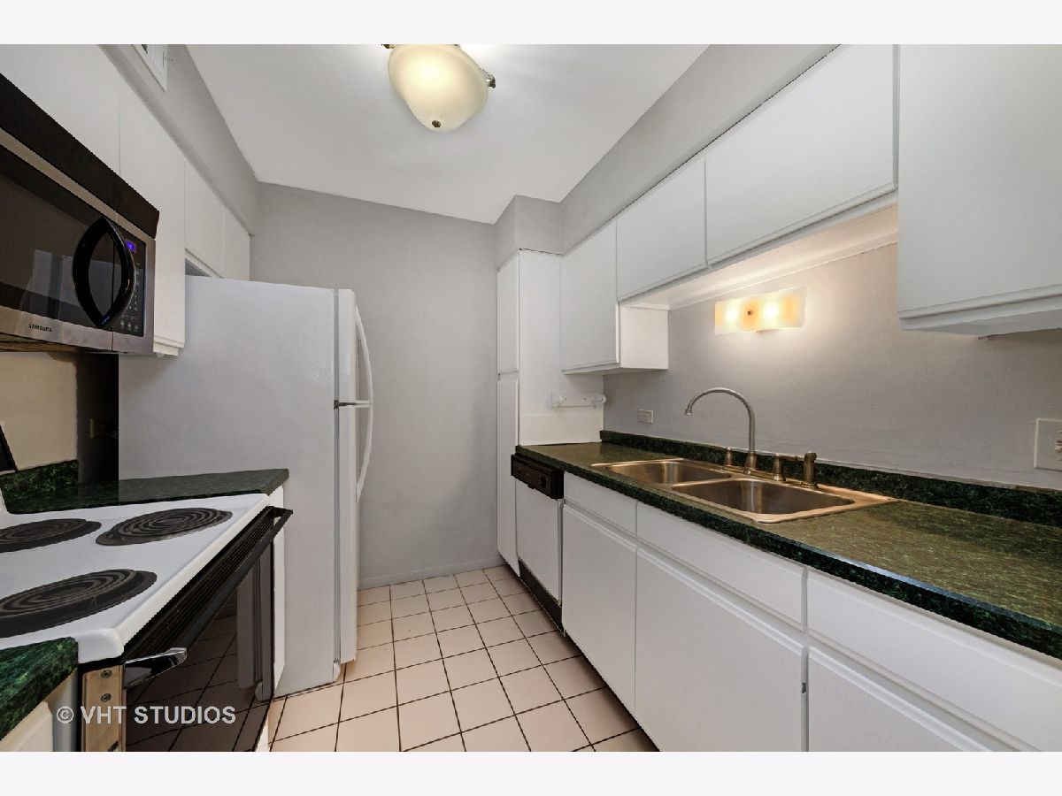 6165 Knoll Wood Road, Willowbrook, Illinois 60527 MLS 10798083