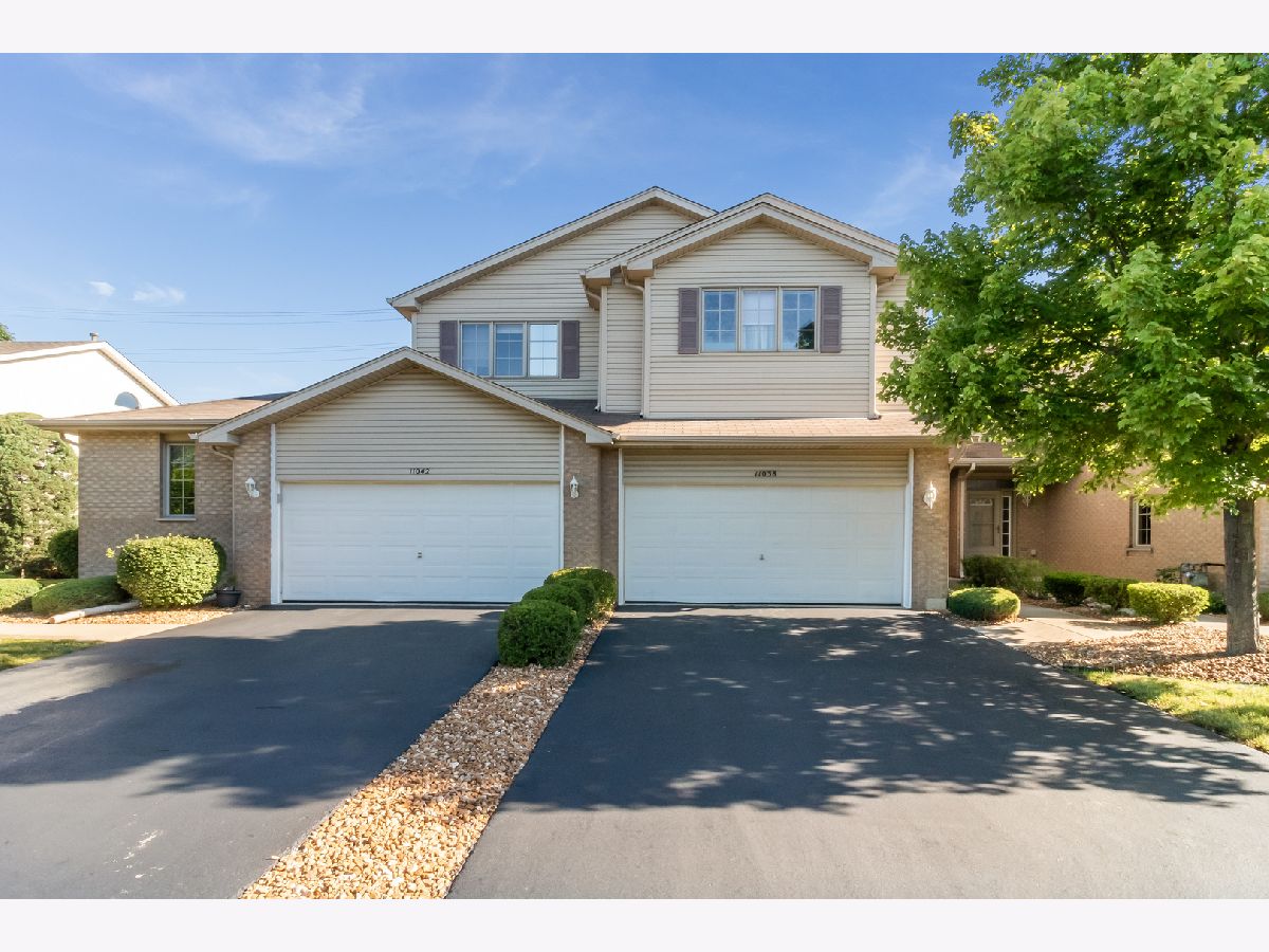 Townhomes Sold Mccarthy Landings Mokena Illinois, 11038 Quail