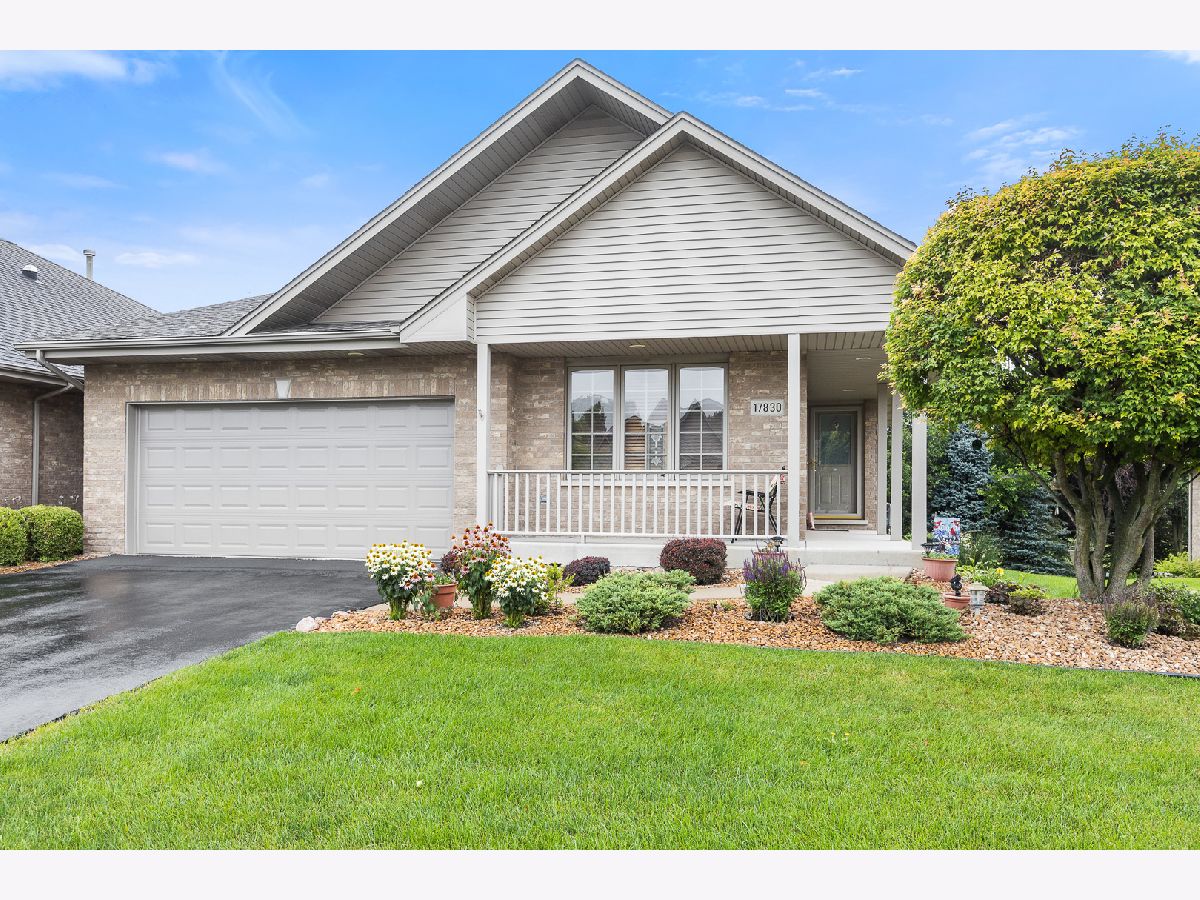 Townhomes Sold Westwind Orland Park Illinois, 17830 Marley Creek