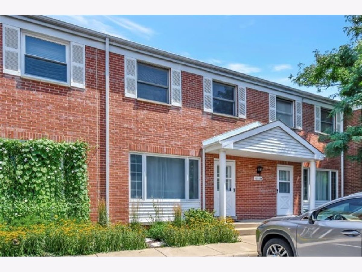 Townhomes & Homes Sold Glenview Gardens Glenview Illinois, 2118 Rugen