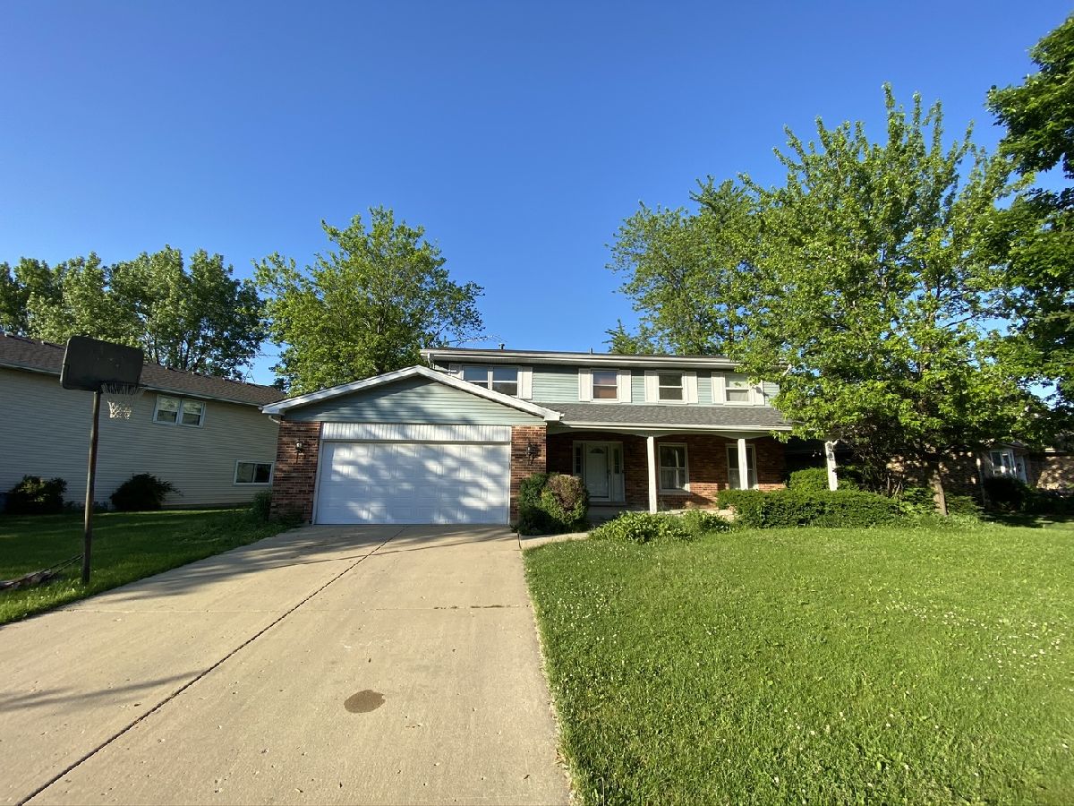 Homes Rented Spring Cove Schaumburg Illinois, 1117 Aegean