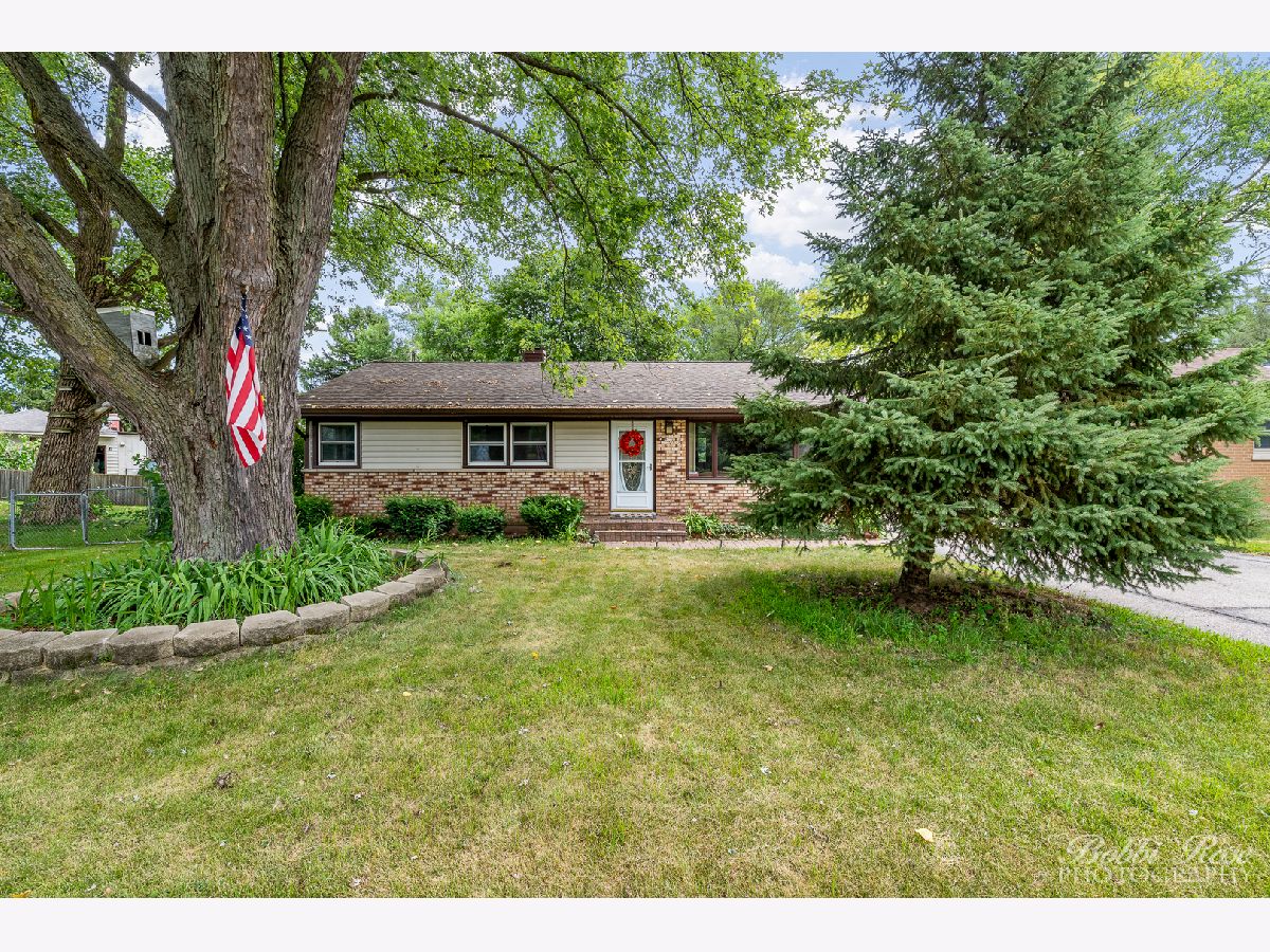Homes Sold Manor Crystal Lake Illinois, 7208 Cowlin