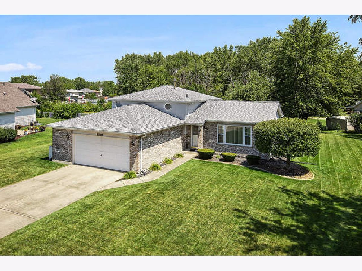 Homes Sold Monee Estates Monee Illinois, 25639 Middlepoint