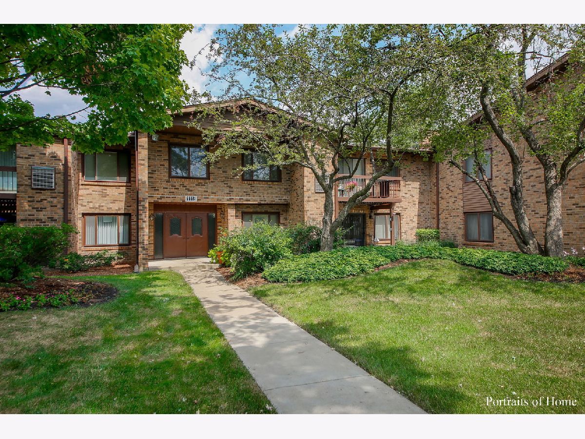 Condominiums Sold Randville Palatine Illinois, 1118 Randville