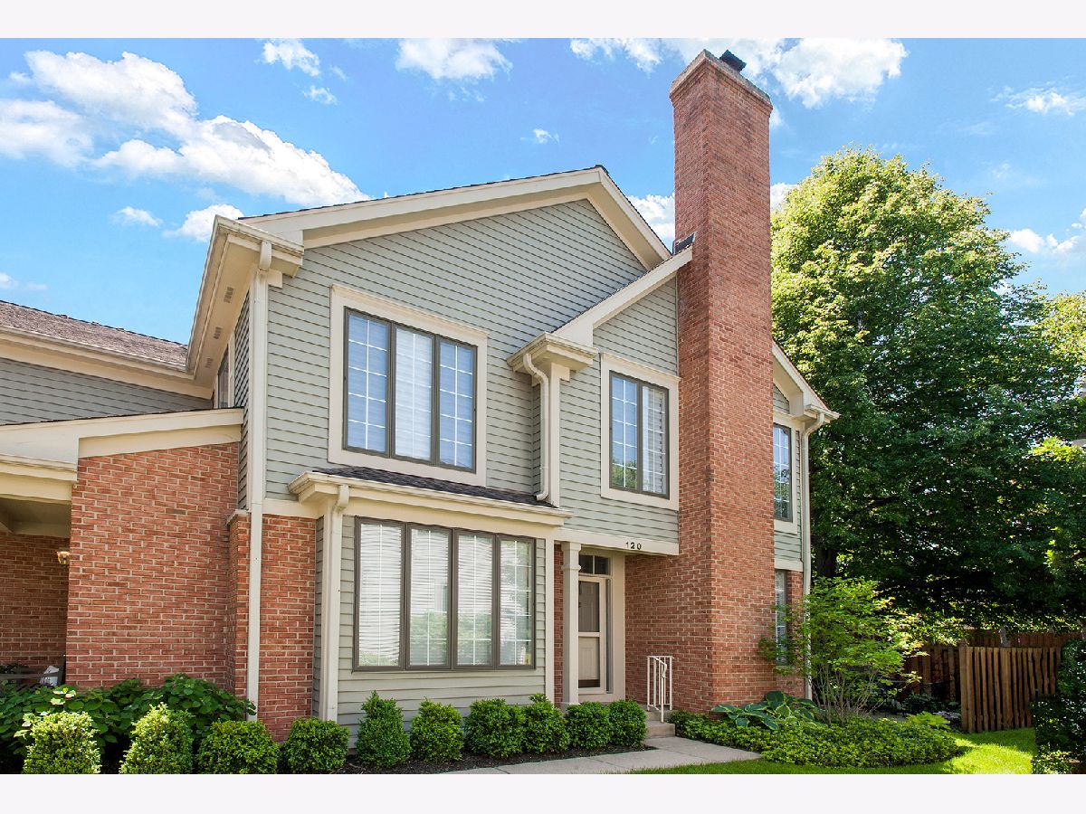 Townhomes Sold Village Commons Mount Prospect Illinois, 120 Elm
