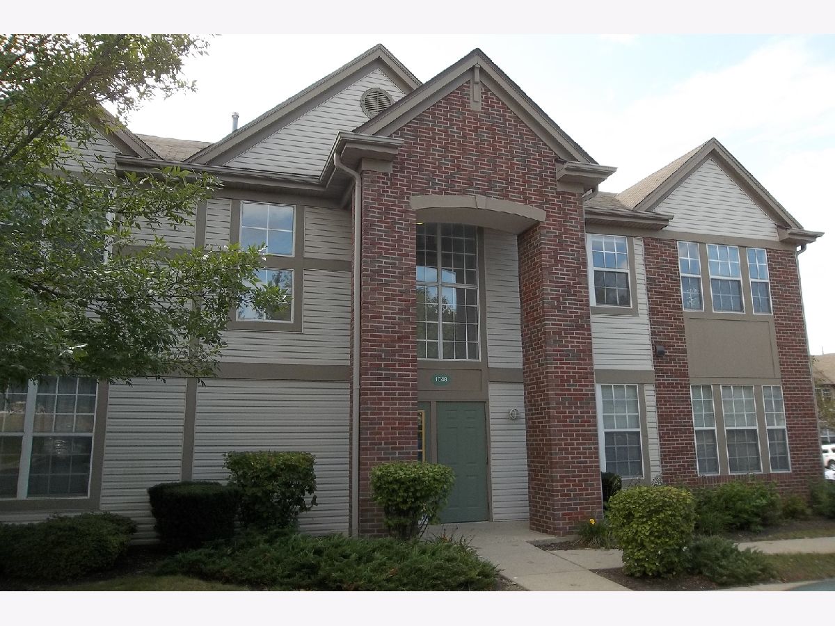 Condos & Townhomes Rented Randall Village Crystal Lake Illinois, 1648 Carlemont